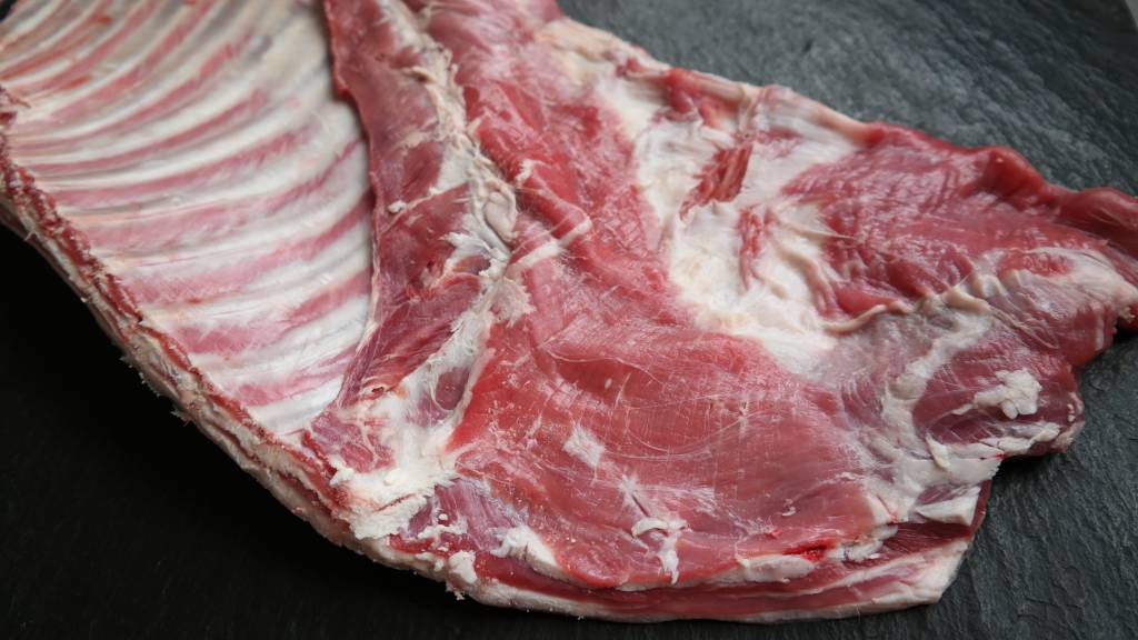 SPARE RIBS LAMM IM GANZEM