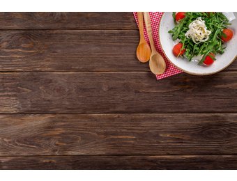 CANAPES MIT SERRANO SCHINKEN