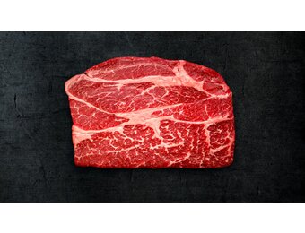 CHUCK ROLL STEAK