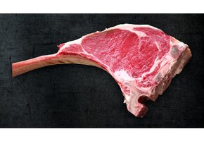 TOMAHAWK STEAK