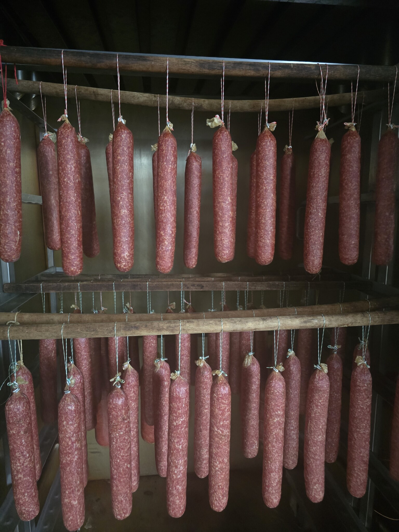 WILDSALAMI KAUFEN: Die Original Wildstracke aus der Hessischen Rhön – Naturreifung vom Metzgermeister
