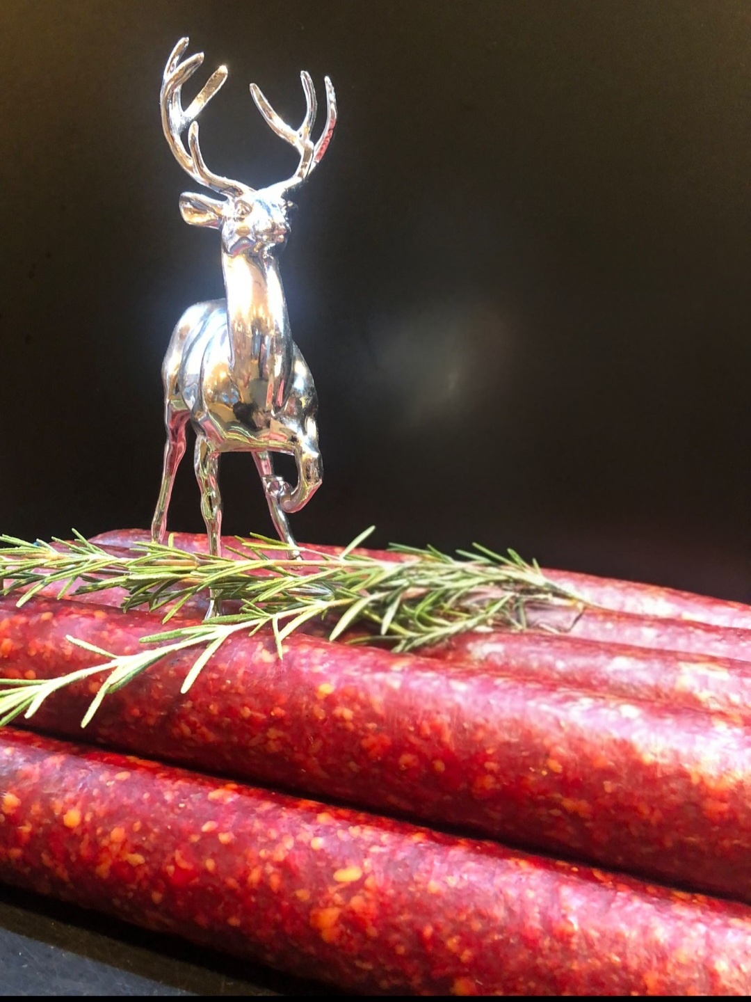 WILDSALAMI KAUFEN: Die Original Wildstracke aus der Hessischen Rhön – Naturreifung vom Metzgermeister