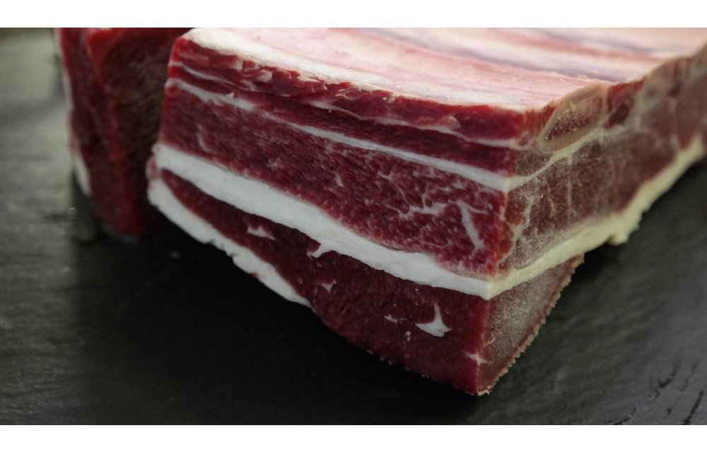BEEF SHORT RIBS VON DER FÄRSE