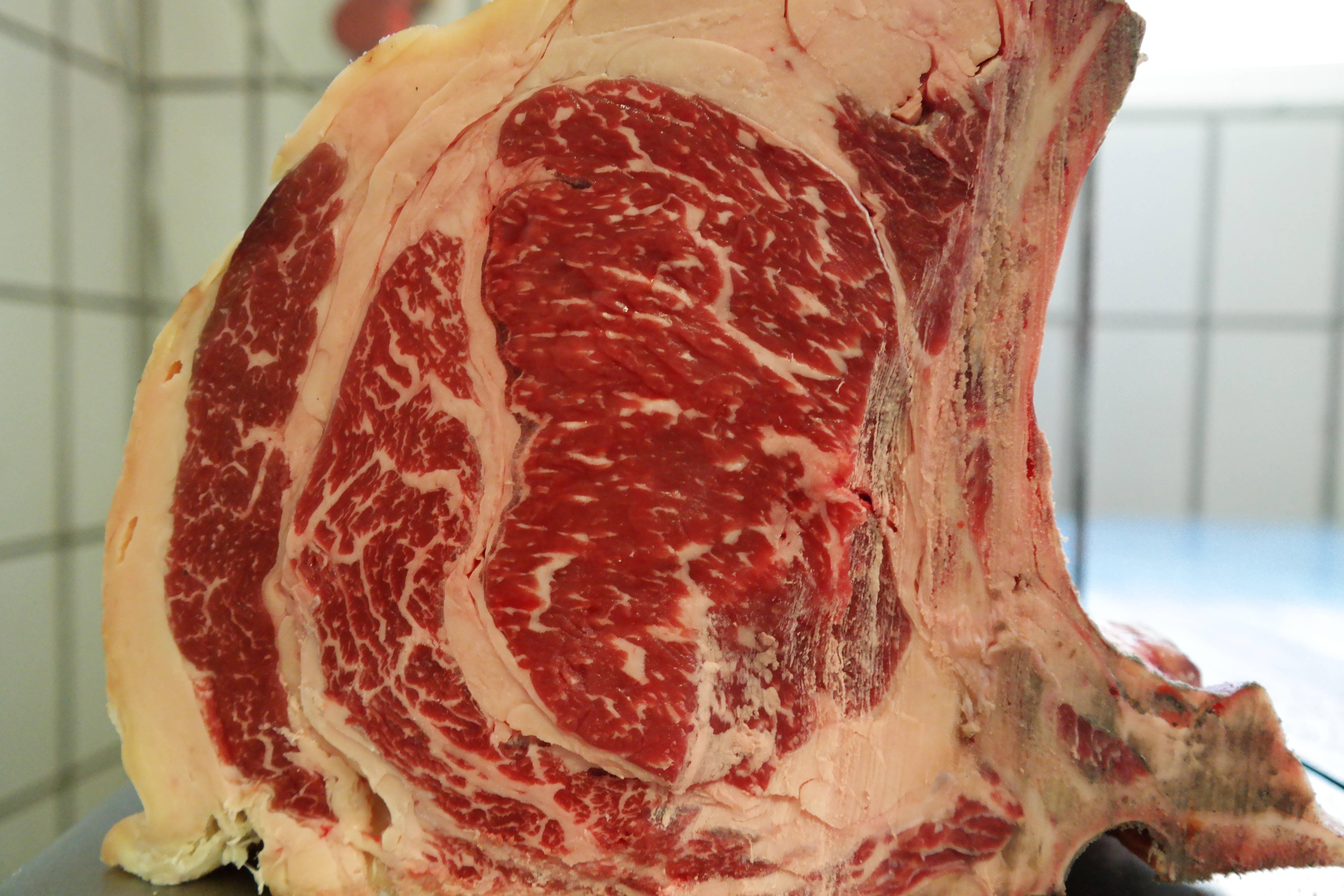 „Premium-Fleisch direkt vom Metzgermeister“