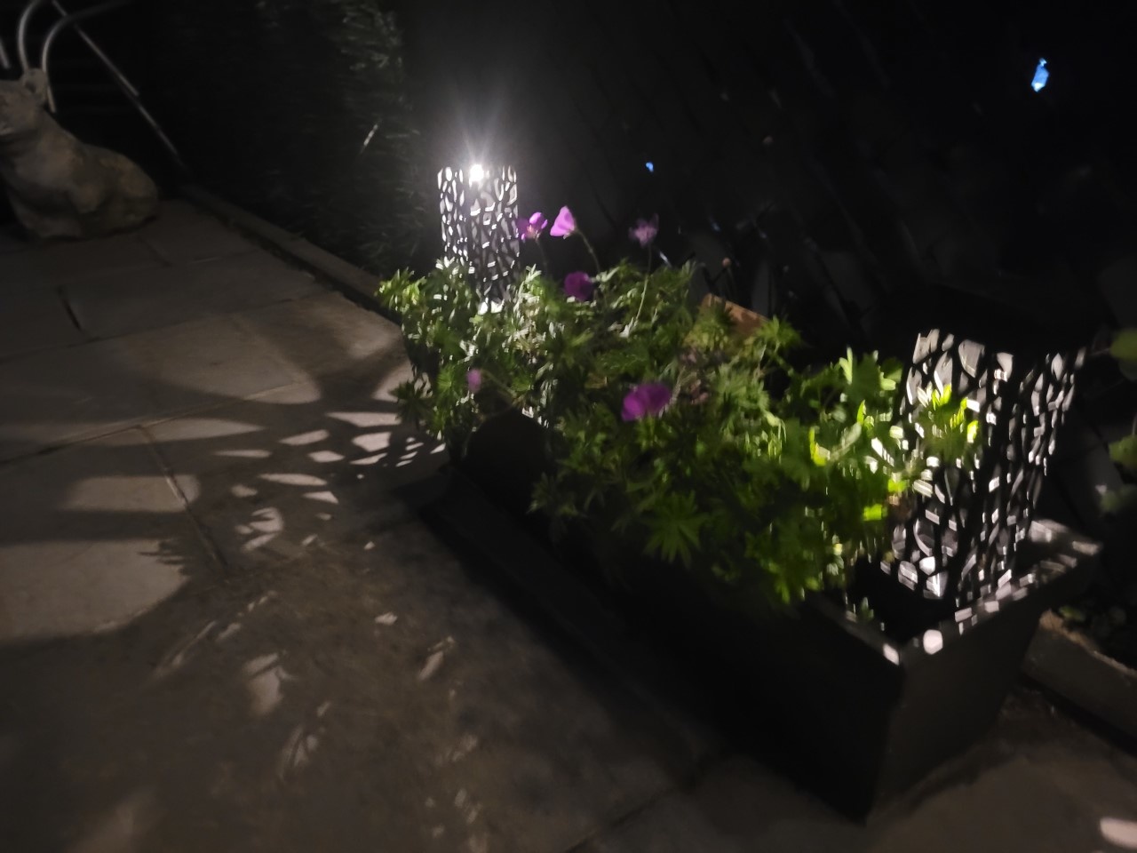 Aigostar Spot de jardin Lampe à énergie solaire LED 3000K (6 pièces)