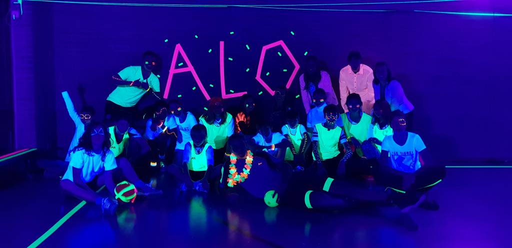 Beste Haagse Korfbal Club ALO organiseert Glow Korfbal feest voor de BM-87