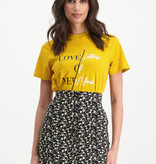 Lofty Manner Okergeel T-Shirt Xanna
