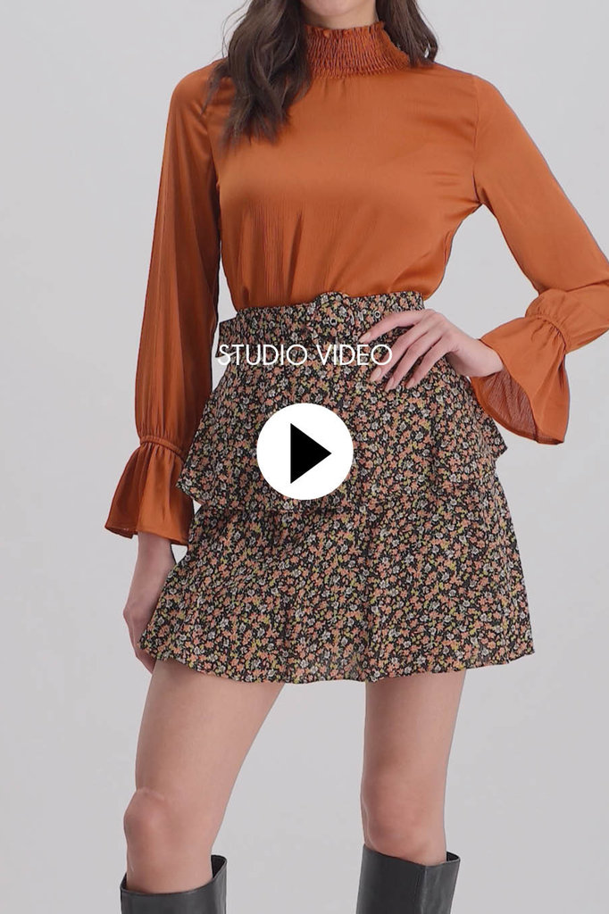 Lofty Manner Orange Top Jalou
