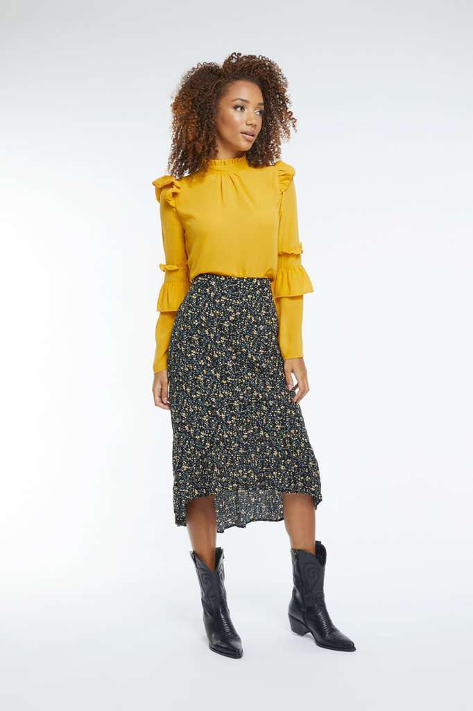 Lofty Manner Mustard Yellow Top Lily