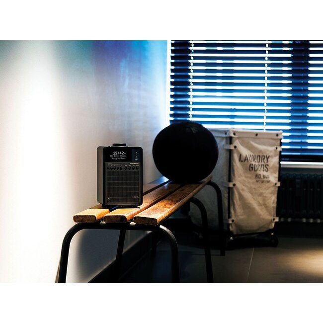 Revo - SuperSignal (Walnuss/Schwarz)