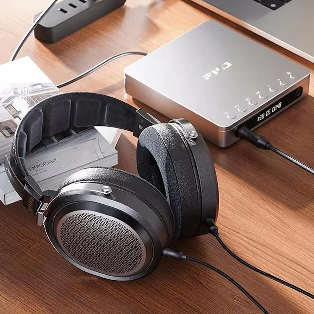 FiiO FT1 Pro - Hi-Stands Webshop! FiiO FT1 Pro - Hi-Stands Webshop!