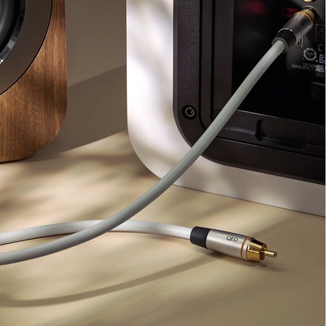 QED Performance Subwoofer RCA Cable