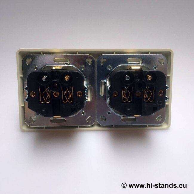 Furutech FP-SWS-D (G) Gold – Doppel-Schuko-Wandsteckdose