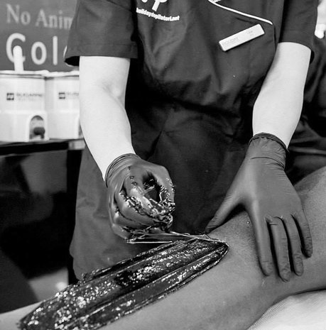 Holiday Sugarpaste Black | Body Sugaring | can 800 ML | 100% Biologisch, 100% Natuurlijk Holiday Sugarpaste Black | Body Sugaring | can 800 ML | 100% Biologisch, 100% Natuurlijk