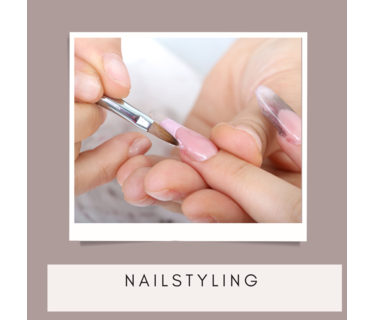 NAILSTYLING | Bekijk onze Nagelmerken: Claresa en La Femme Internationel.