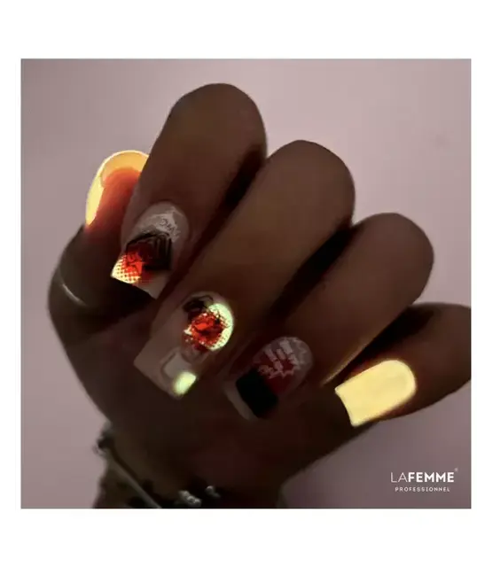 GEL POLISH UV&LED 8GR  Z017 SEXY OUTFIT | Beauty Box Cosmetics