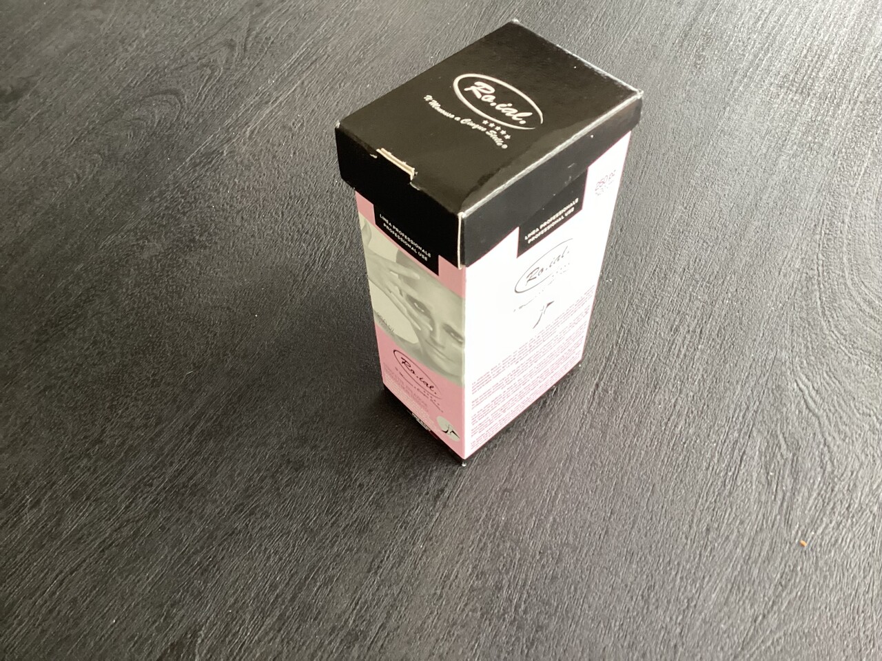 Ro.ial Harsstrips Box – Professionele Wax Strips voor Effectief Ontharen | 250 stuks Ro.ial Harsstrips Box – Professionele Wax Strips voor Effectief Ontharen | 250 stuks