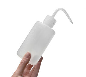 Noble Lashes Noble Lashes Lash Wash Spoelfles 250 ml Noble Lashes Noble Lashes Lash Wash Spoelfles 250 ml