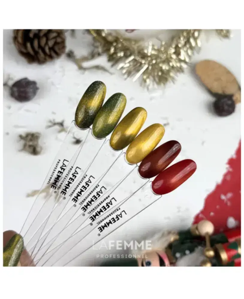 La Femme KIT CAT EYE "MERRY AND BRIGHT" Gel Polish Set - Perfecte Feestnagels La Femme KIT CAT EYE "MERRY AND BRIGHT" Gel Polish Set - Perfecte Feestnagels