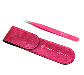 Noble Lashes Wimper pincet Recht donkerroze in beschermhoes Noble Lashes Wimper pincet Recht donkerroze in beschermhoes