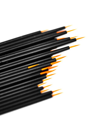 EYELINER BRUSH APPLICATOR