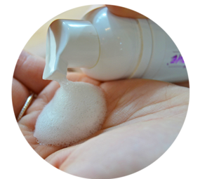 Elastique Elastique Mousse Body Lovely Scented Foam - Verfrissend en Hydraterend Elastique Elastique Mousse Body Lovely Scented Foam - Verfrissend en Hydraterend
