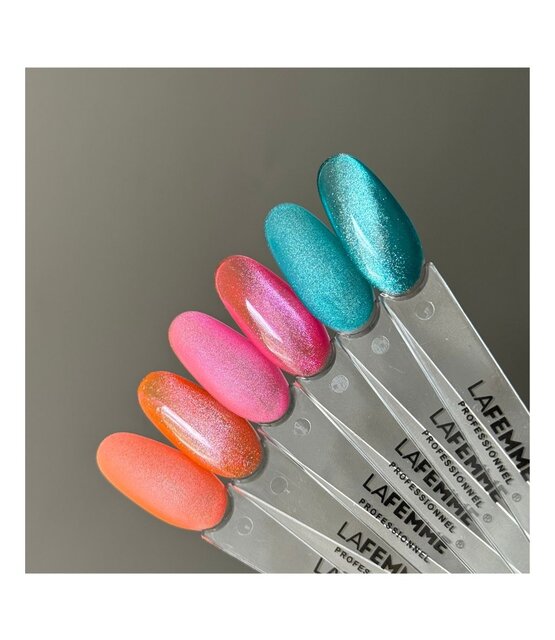 La Femme Cat Eye UV&LED Gel Polish 8gr – Z043_Poolside Glow