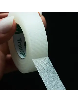 Geperforeerde Tape – Noble Lashes 12,5 mm × 9,14 m