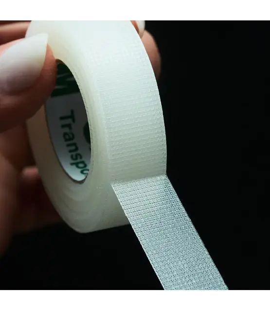 Geperforeerde Tape – Noble Lashes 12,5 mm × 9,14 m