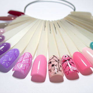 Nail Display & Presentatie – toon je kleuren en nail art professioneel