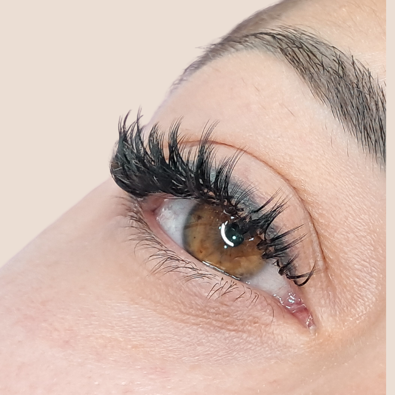 Lash Lifting Trend 2026: Waarom Noble Lashes inspeelt op natuurlijke wimpers