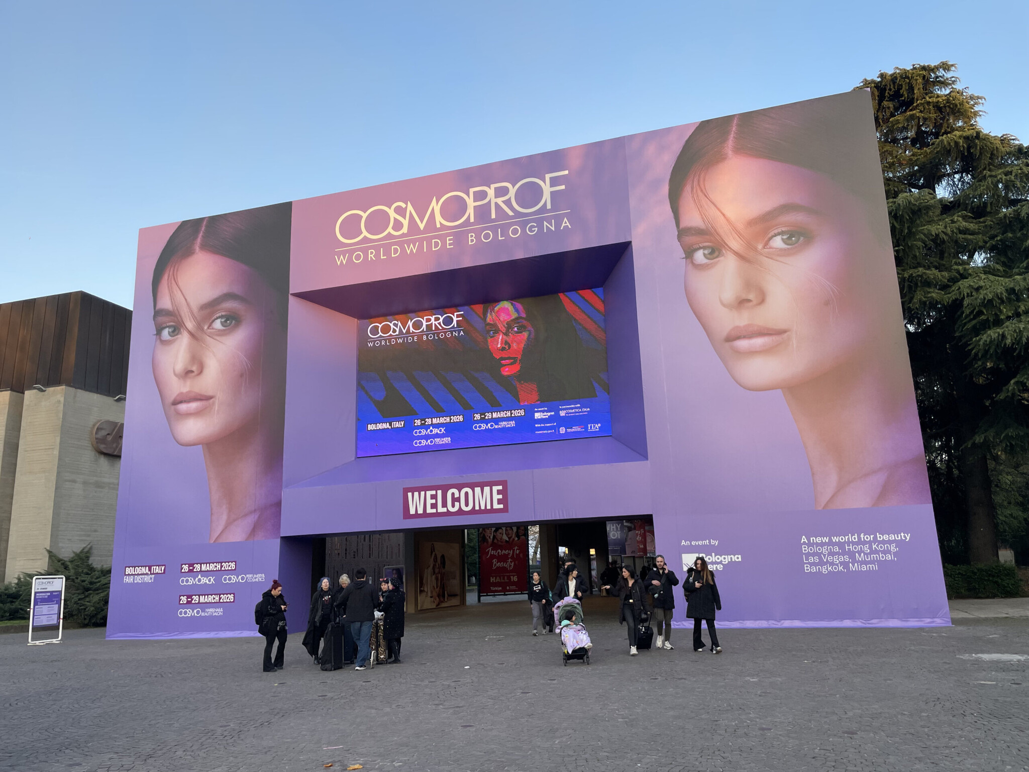 Cosmoprof 2026 waxing trends voor salons: Holiday en Ro.ial