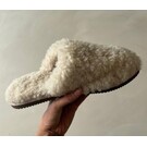 FELLHOF LAMBSKIN PANTOFFELS CURLY NATUUR (MAAT 40/41)