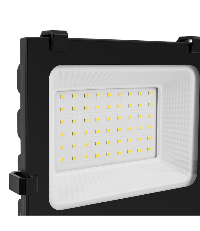 PRO LED Floodlight 30w, 4050 Lumen, 6000K Daglicht Wit, IP65, 2 Jaar garantie