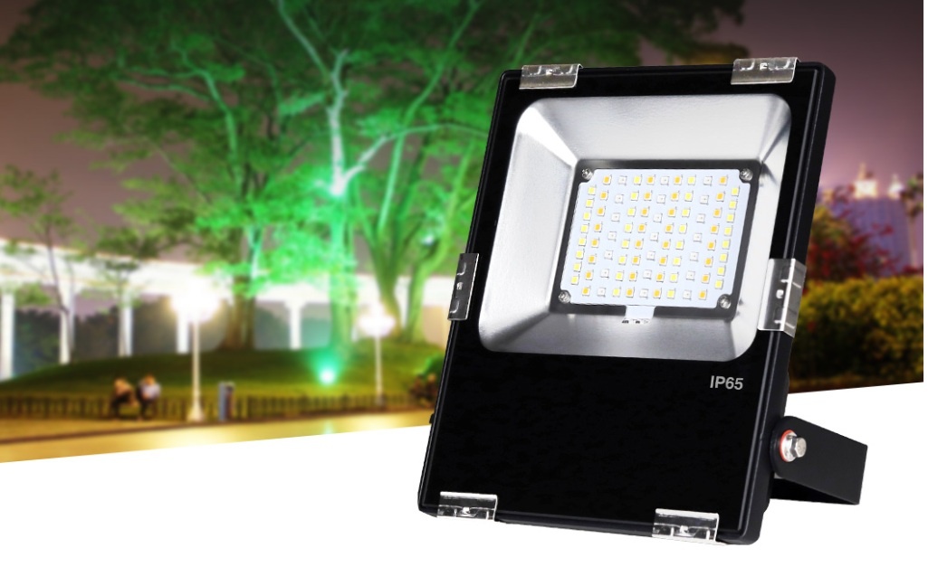 Smart Breedstraler RGB+CCT