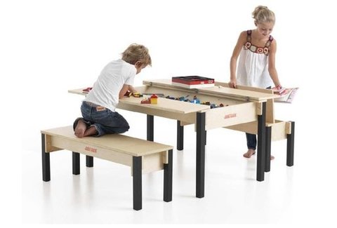 Kinderspieltisch Holz mit 2 Sitzbänken