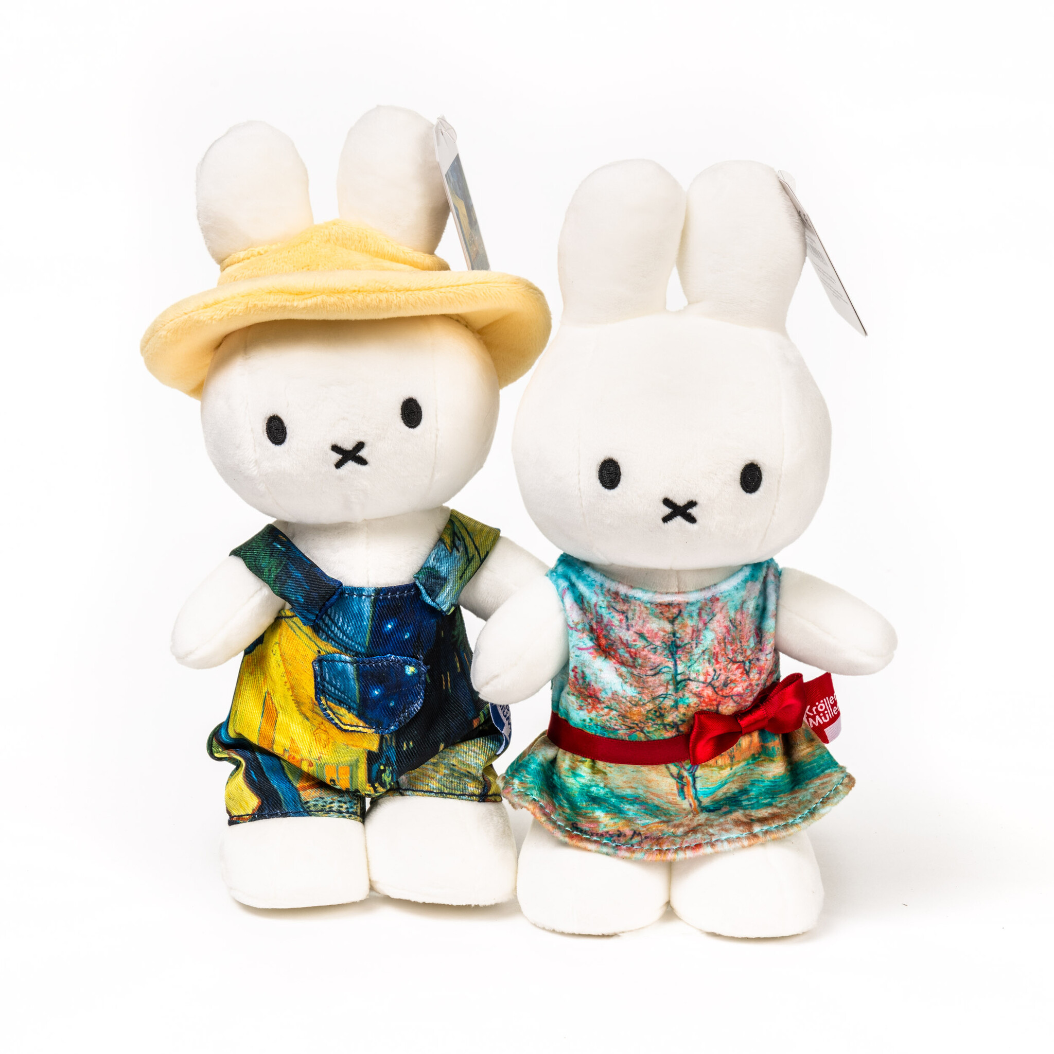 Cuddly toy Miffy Terrace of a Café at Night