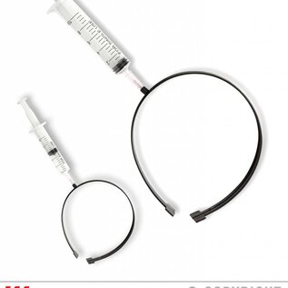 Halloween Haarband injectienaald door hoofd