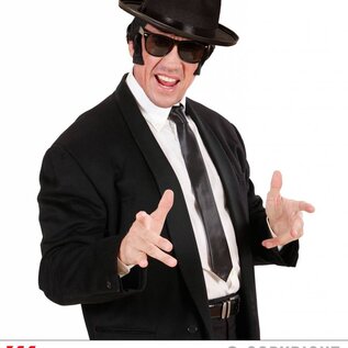 Pk  6 "BLUES MAN" (hat, glasses)