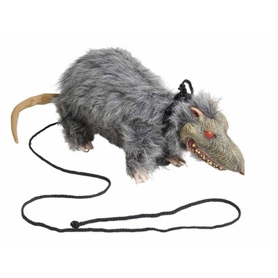 Nep rat aan een lijntje voor Halloween