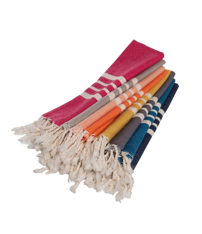 gastendoek Krem Sultan fuchsia 30x50cm