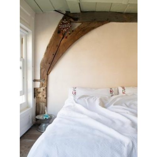 Ottomania pique bedsprei wit geruit met rozen Ottomania pique bedsprei wit geruit met rozen