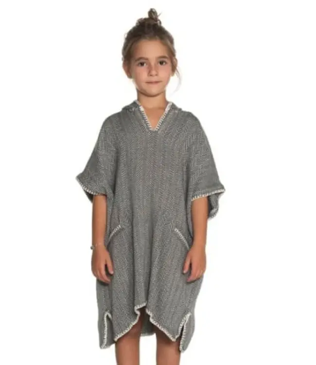 strandponcho ZigZag black