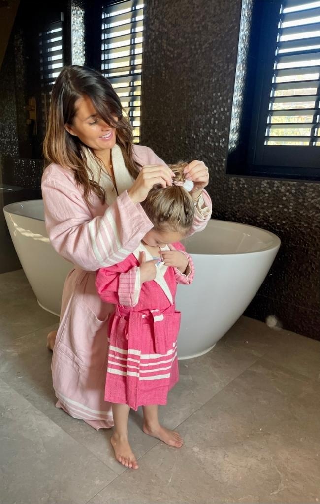 Deze warme badjas maakt het ineens een stuk minder erg om uit je bed te komen