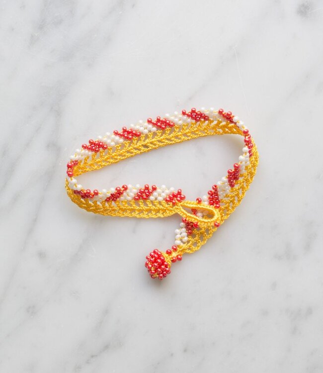 Boho kant armbandje – handgemaakt -  Stripes geel & gekleurde kraaltjes