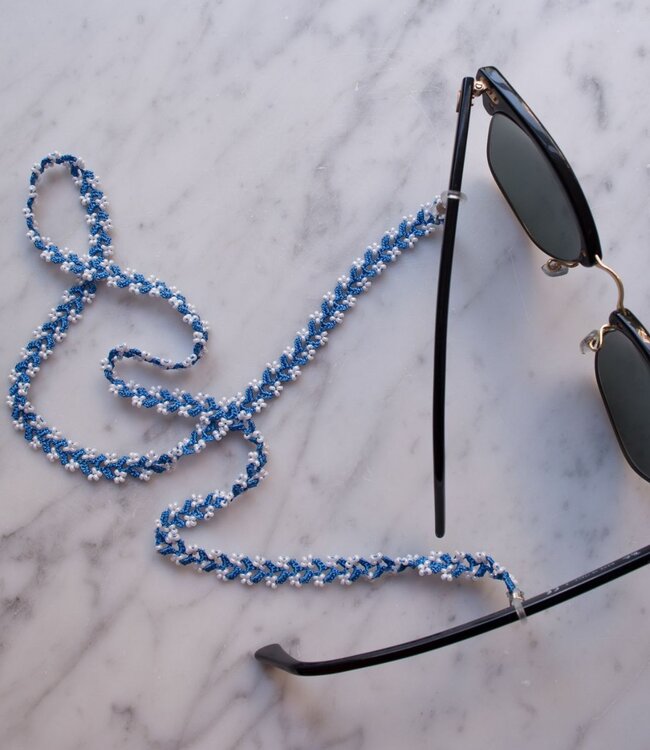 Gehaakt zonnebril koord - Twigs - blauw wit