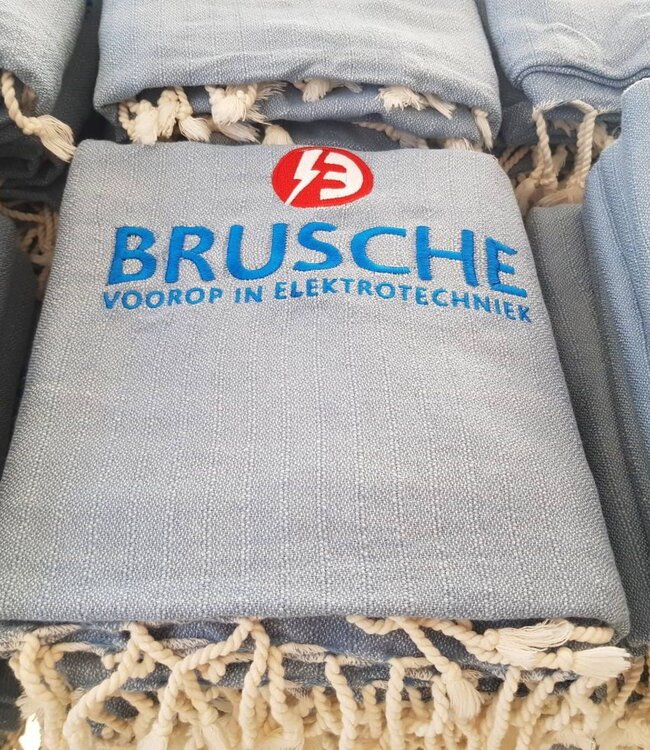 Hamamdoek borduren met naam of logo