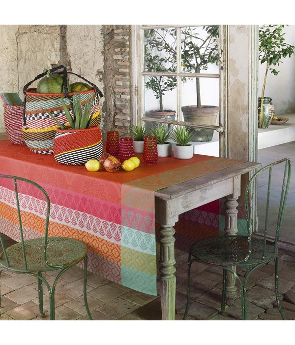 Le Jacquard Français Bastide red pepper, gecoat tafellinnen
