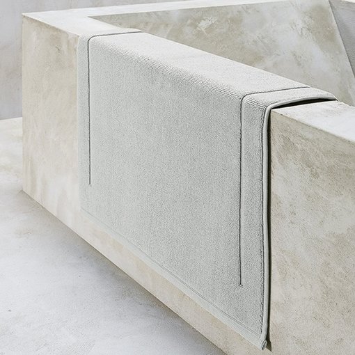 De Witte Lietaer Excellence licht grijze badmat silver,  in 3 maten, vanaf