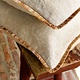 - Amarela sierkussen en plaid goud